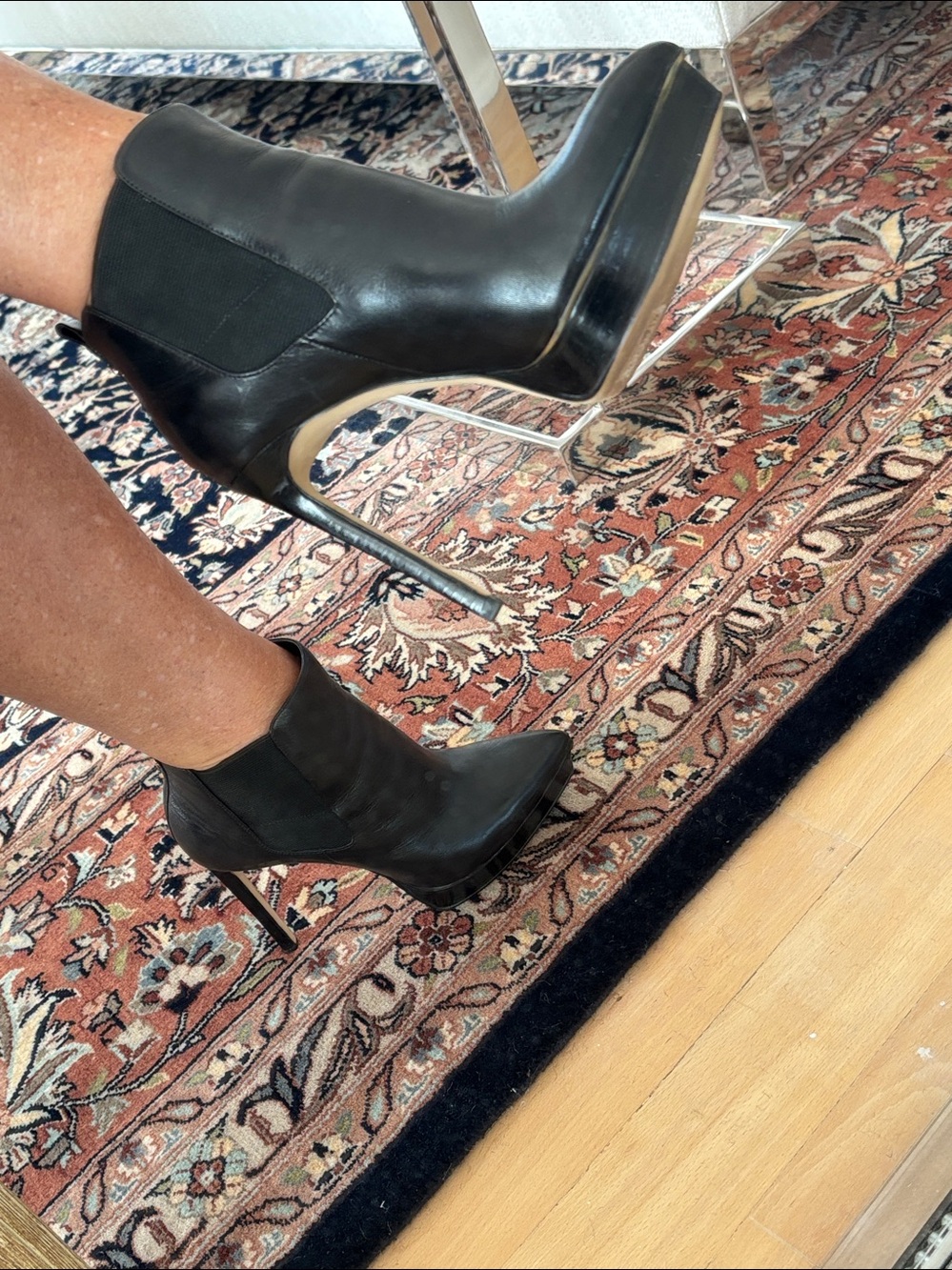 NWOT Michael Kors Black Leather Pointed-Toe Stiletto Ankle bootie Size 7.5